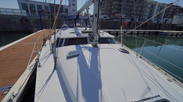 Jeanneau 43DS - 12 (1)