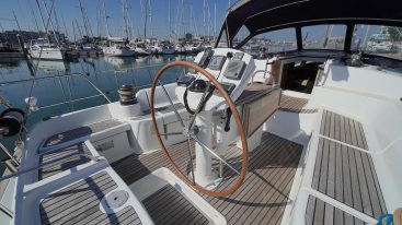 Jeanneau 43DS - 22 (1)