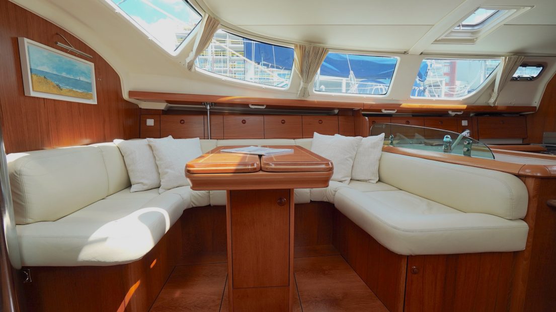 Jeanneau 43DS - 6