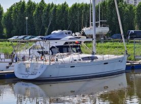 Beneteau Oceanis 46 - 2 (1)