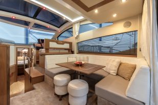 Galeon 430 Skydeck - 002b