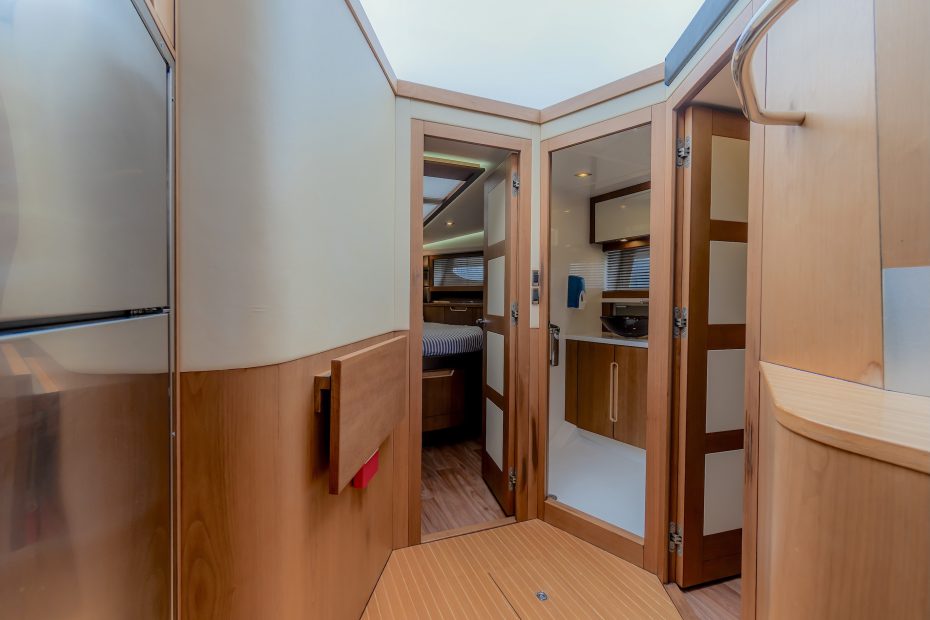 Galeon 430 Skydeck - 002i