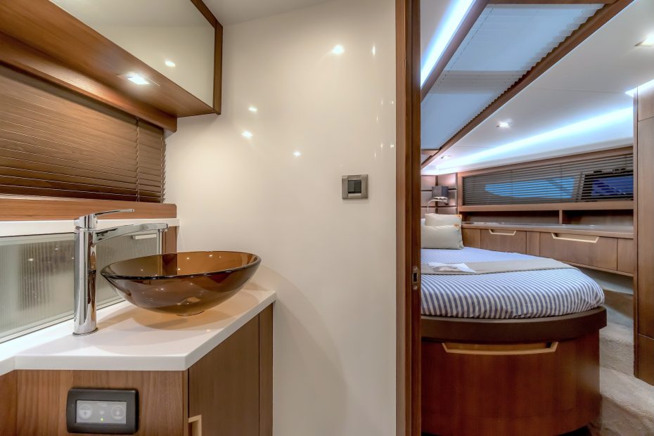 Galeon 430 Skydeck - 002m