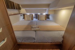 Galeon 430 Skydeck - 002s