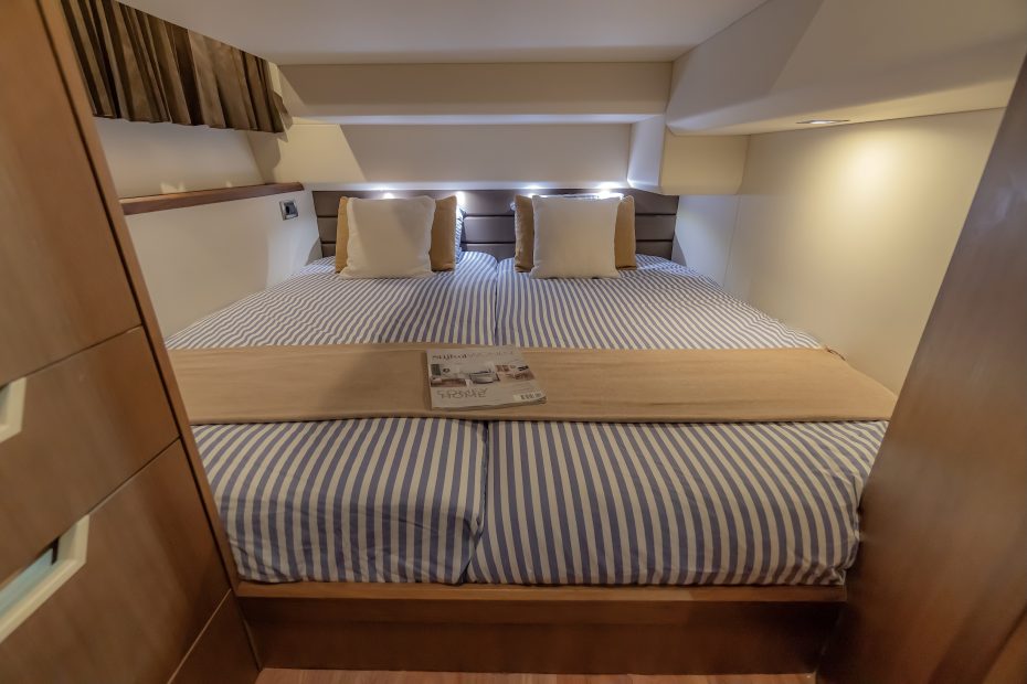 Galeon 430 Skydeck - 002s